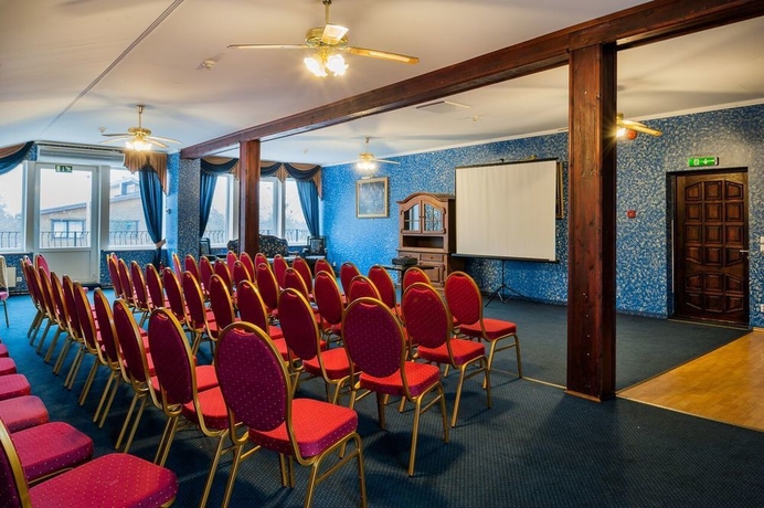 Imagen de los interiores del Hotel Ecoland. Foto 3