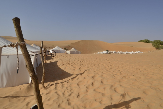 Imagen de los exteriores del Hotel Ecolodge De Lompoul. Foto 11