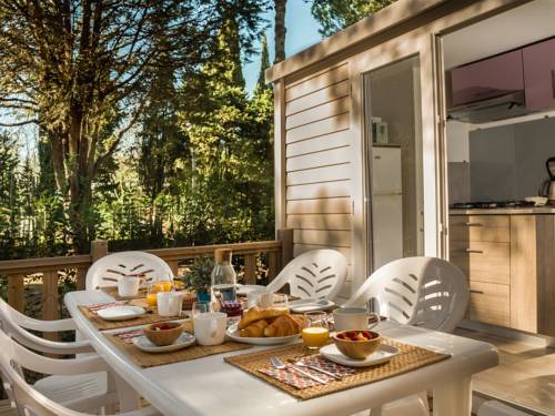 Imagen de la habitación del Hotel Ecolodge L'etoile D'argens. Foto 5