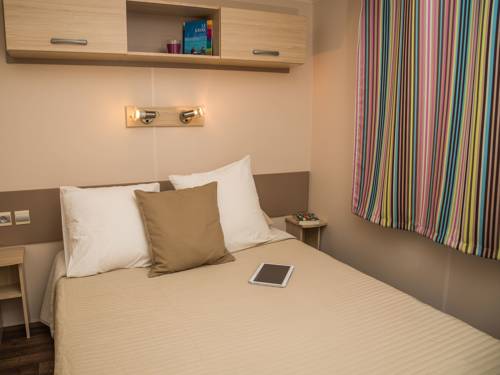 Imagen de la habitación del Hotel Ecolodge L'etoile D'argens. Foto 10