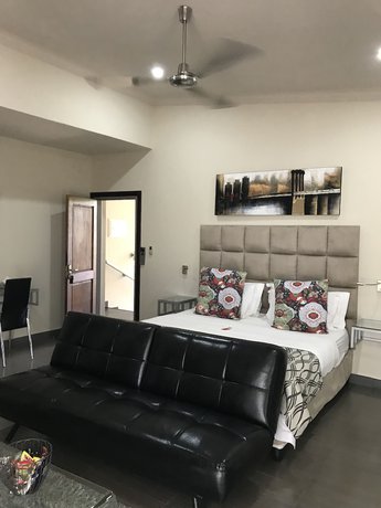 Imagen de la habitación del Hotel Ecolux Boutique. Foto 18