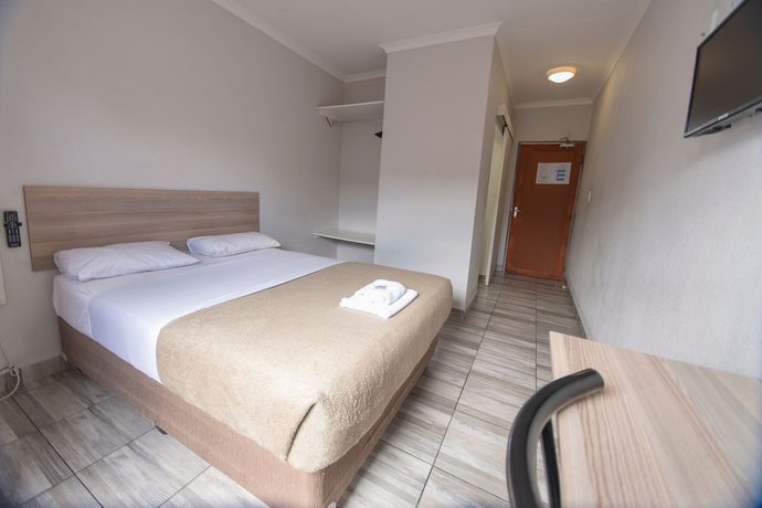 Imagen de la habitación del Hotel Ecomotel Marlboro. Foto 3