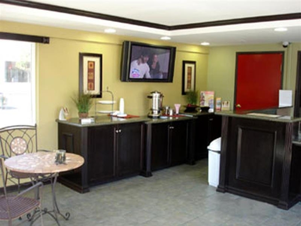 Imagen general del Hotel Econlodge Inn & Suites West Hollywood. Foto 3