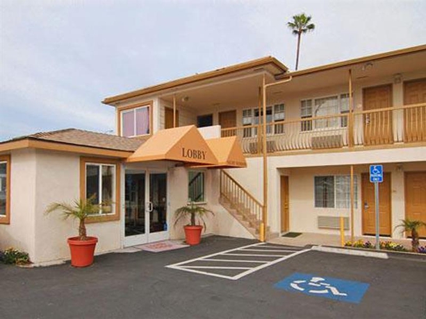 Imagen general del Hotel Econlodge Inn & Suites West Hollywood. Foto 4