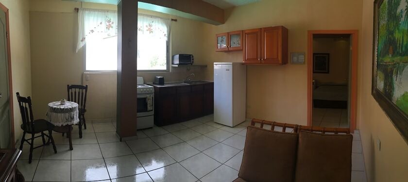 Imagen general del Hotel Econo Guest House. Foto 6