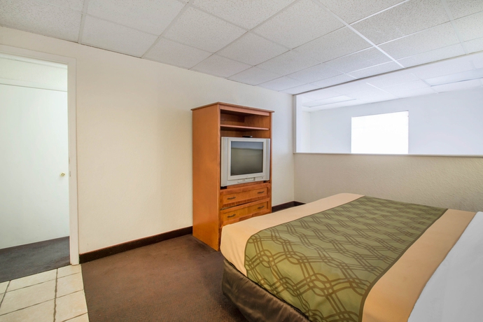 Imagen de la habitación del Hotel Econo Lodge Airport At Rj Stadium. Foto 2