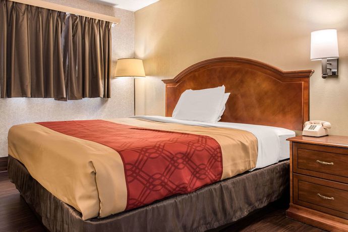 Imagen de la habitación del Hotel Econo Lodge Airport - Holland. Foto 6