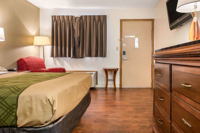Imagen de la habitación del Hotel Econo Lodge Airport - Holland. Foto 10