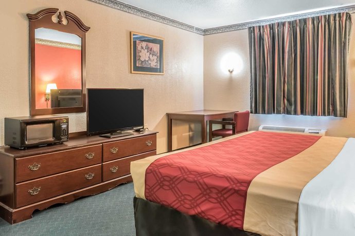 Imagen de la habitación del Hotel Econo Lodge Airport, Reading . Foto 10