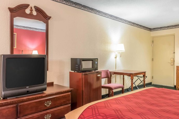 Imagen de la habitación del Hotel Econo Lodge Airport, Reading . Foto 13