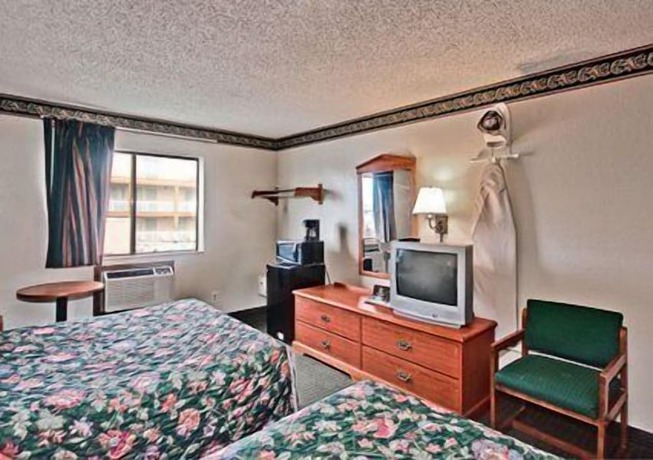 Imagen de la habitación del Hotel Econo Lodge Akron Copley Northwest. Foto 8
