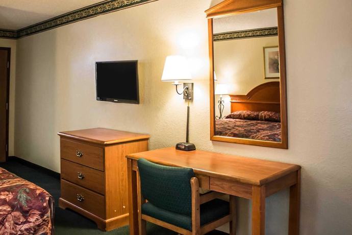 Imagen de la habitación del Hotel Econo Lodge Akron Copley Northwest. Foto 18