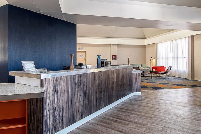 Imagen de los interiores del Hotel Econo Lodge, Americus. Foto 18