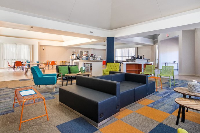 Imagen de los interiores del Hotel Econo Lodge, Americus. Foto 19