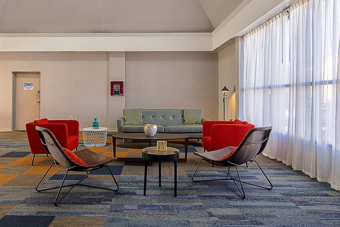 Imagen de los interiores del Hotel Econo Lodge, Americus. Foto 20