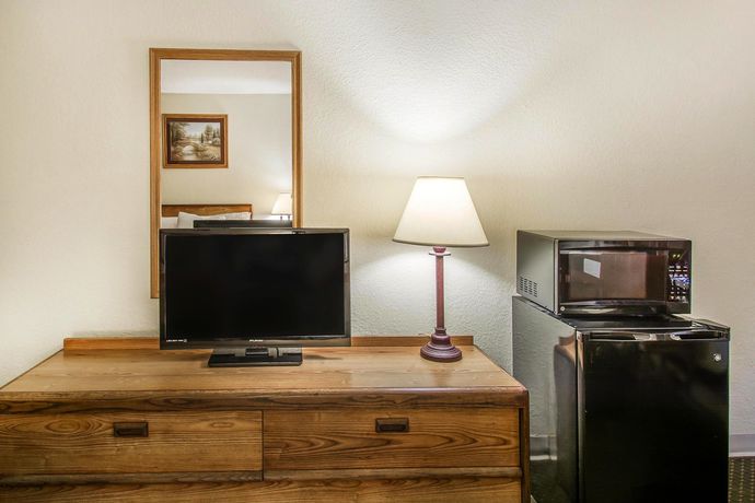 Imagen de la habitación del Hotel Econo Lodge Andalusia. Foto 10