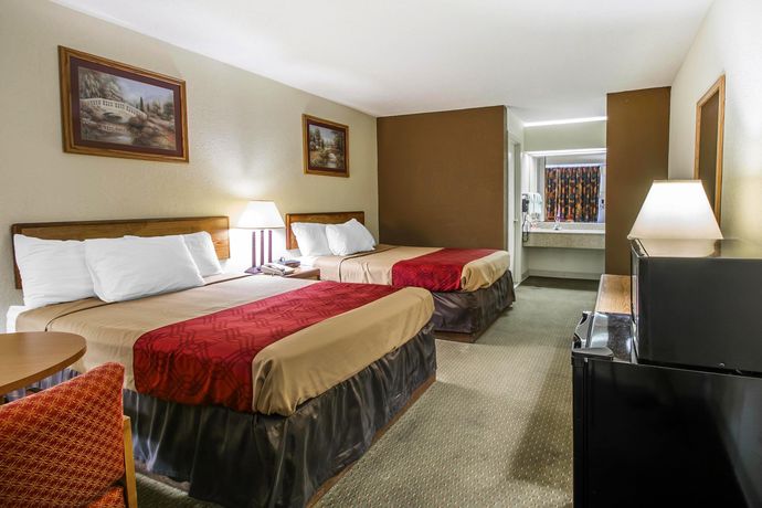 Imagen de la habitación del Hotel Econo Lodge Andalusia. Foto 11