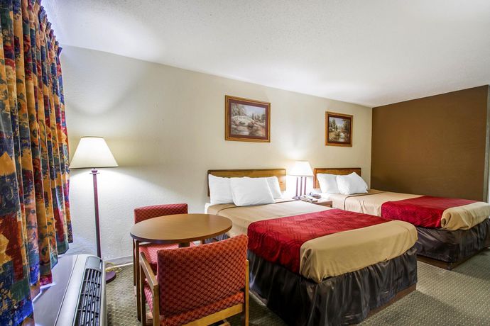 Imagen de la habitación del Hotel Econo Lodge Andalusia. Foto 12