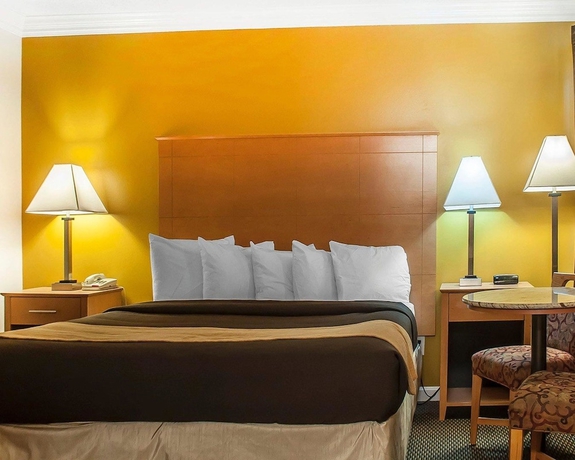 Imagen de la habitación del Hotel Econo Lodge At The Falls North. Foto 2