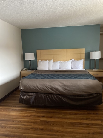 Imagen de la habitación del Hotel Econo Lodge At The Falls North. Foto 3