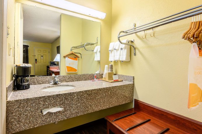 Imagen de la habitación del Hotel Econo Lodge, Athens. Foto 3