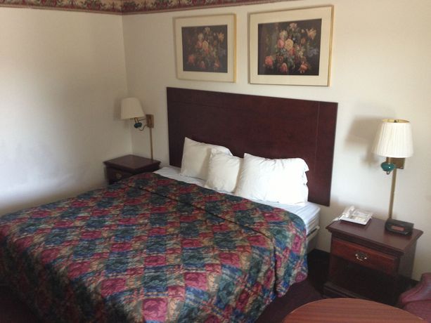 Imagen de la habitación del Hotel Econo Lodge, Athens. Foto 8