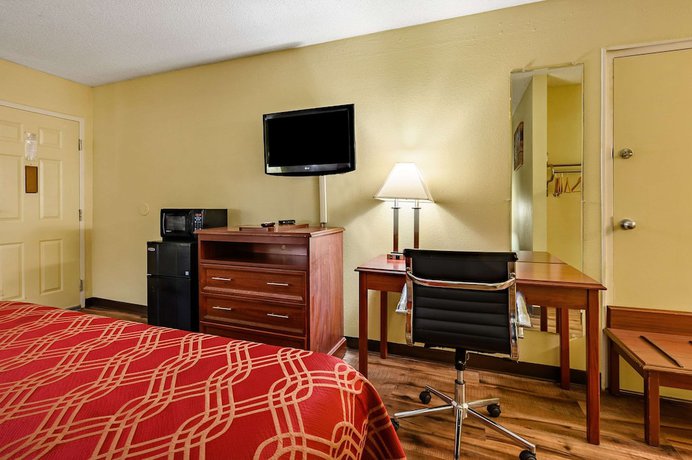 Imagen de la habitación del Hotel Econo Lodge, Athens. Foto 9