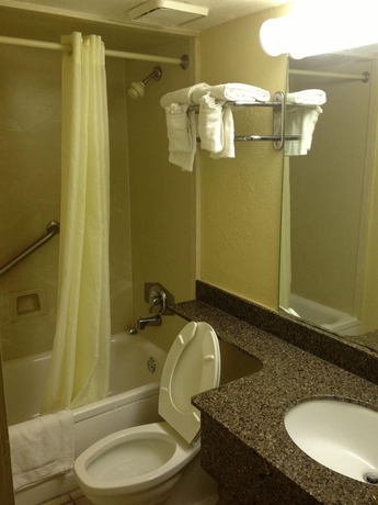 Imagen de la habitación del Hotel Econo Lodge, Atlanta. Foto 2