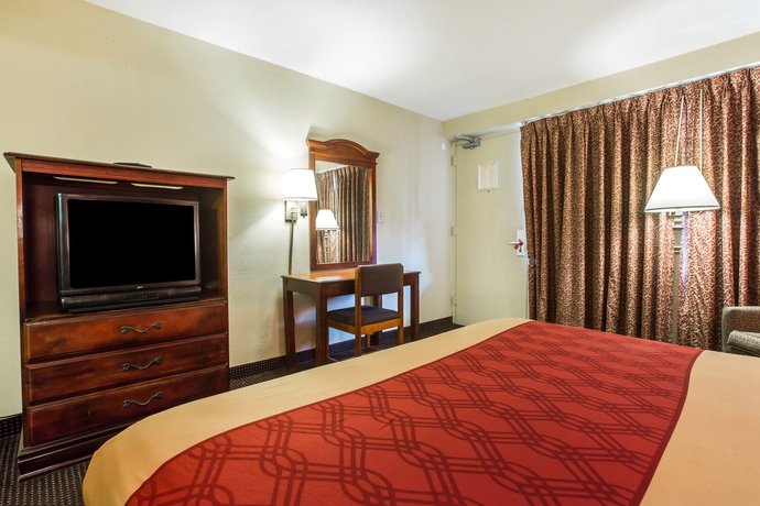 Imagen de los interiores del Hotel Econo Lodge, Atlanta. Foto 5