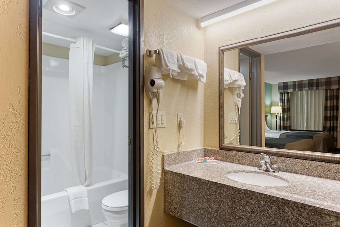 Imagen de la habitación del Hotel Econo Lodge Belton - Kansas City South. Foto 13