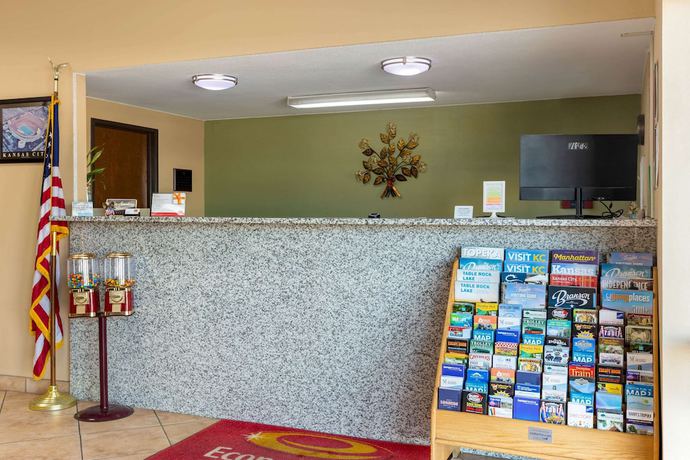 Imagen de los interiores del Hotel Econo Lodge Belton - Kansas City South. Foto 20