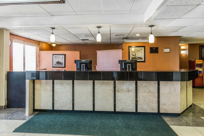 Imagen de los interiores del Hotel Econo Lodge Billings. Foto 9
