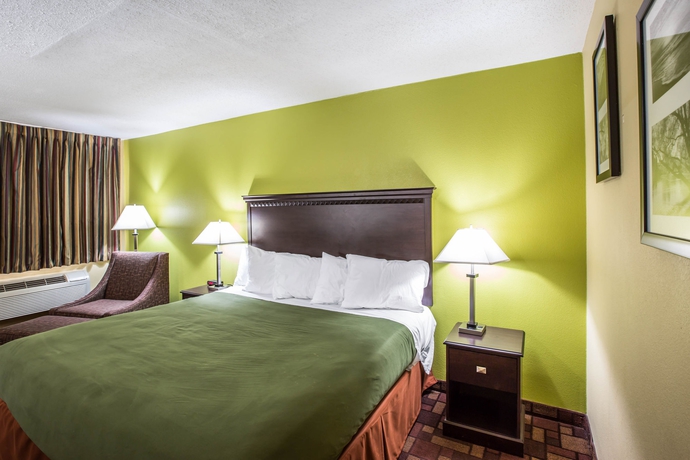 Imagen de la habitación del Hotel Econo Lodge Biltmore. Foto 7