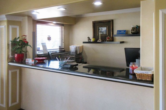 Imagen de los interiores del Hotel Econo Lodge, Blythe. Foto 18