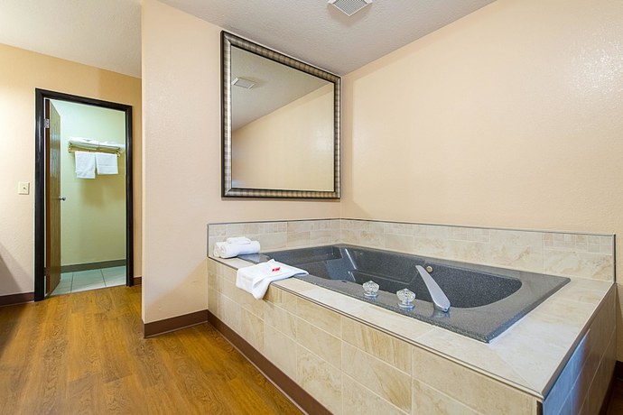 Imagen de la habitación del Hotel Econo Lodge Buckley. Foto 11