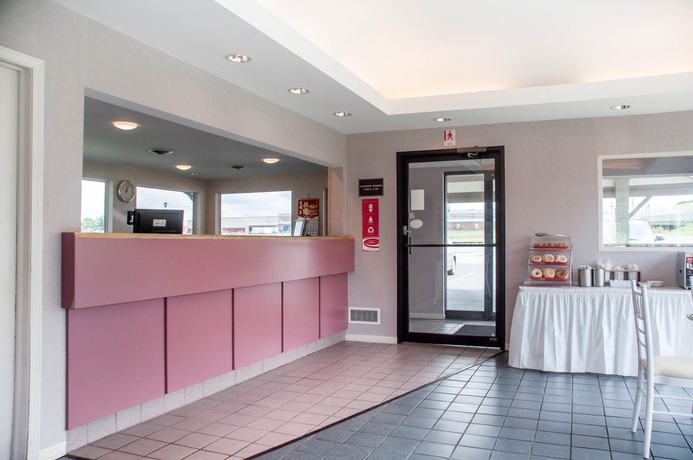Imagen de los interiores del Hotel Econo Lodge Buffalo South. Foto 15