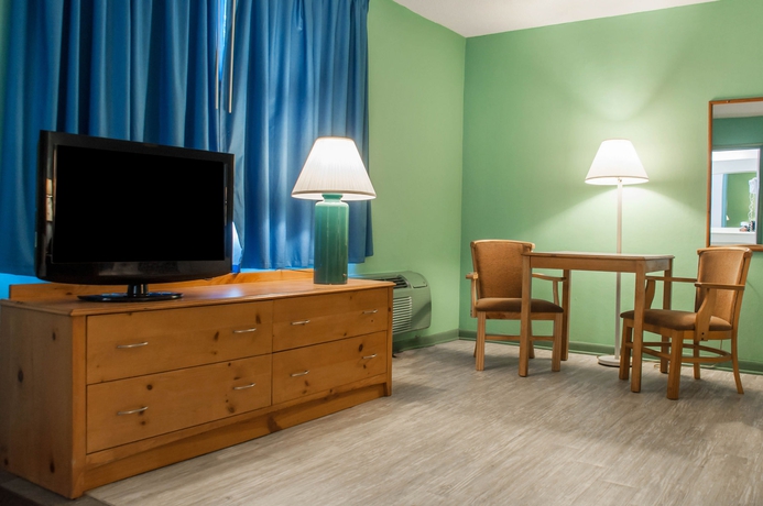 Imagen de la habitación del Hotel Econo Lodge Buffalo South. Foto 10