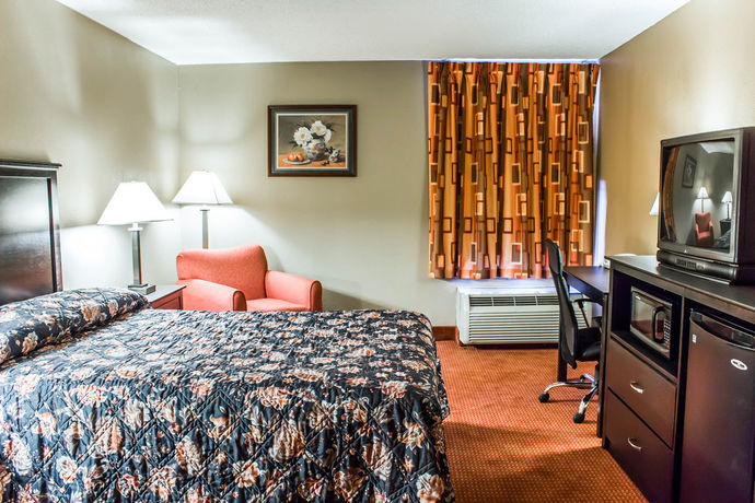 Imagen de la habitación del Hotel Econo Lodge Burlington I-40. Foto 10