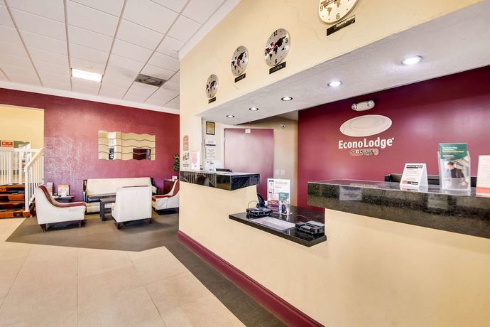 Imagen de los interiores del Hotel Econo Lodge Busch Gardens. Foto 18