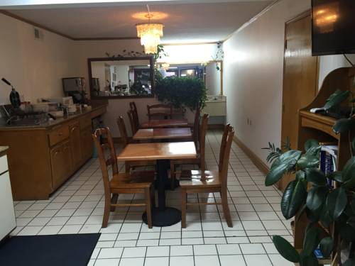 Imagen de la habitación del Hotel Econo Lodge, Calhoun. Foto 16