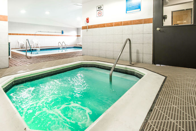 Imagen de la piscina del Hotel Econo Lodge, Ca&ntilde;on City. Foto 16