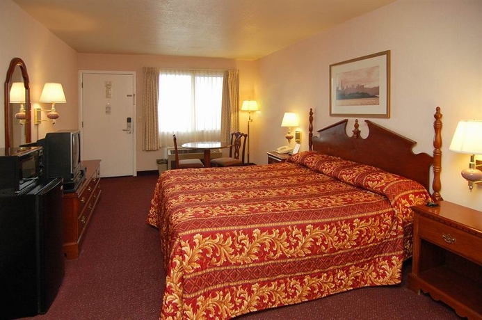 Imagen de la habitación del Hotel Econo Lodge Castro Valley I-580. Foto 11