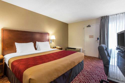 Imagen de la habitación del Hotel Econo Lodge Charlotte Airport. Foto 8
