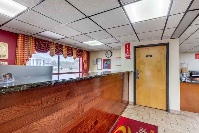 Imagen de los interiores del Hotel Econo Lodge Chattanooga. Foto 16
