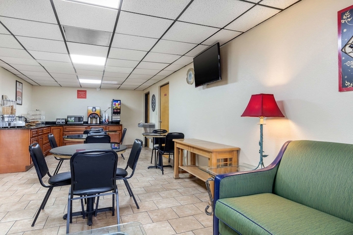 Imagen de los interiores del Hotel Econo Lodge Chattanooga. Foto 17