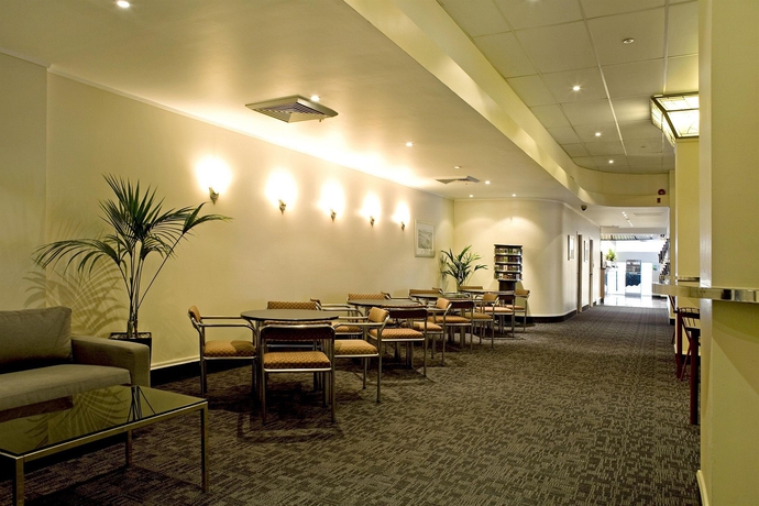 Imagen del bar/restaurante del Hotel Econo Lodge City Central. Foto 4