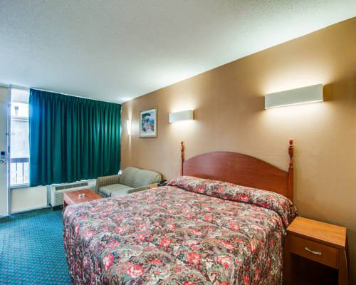 Imagen de la habitación del Hotel Econo Lodge Civic Center. Foto 3