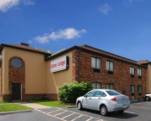 Imagen general del Hotel Econo Lodge Cleveland Southeast - Kent. Foto 1