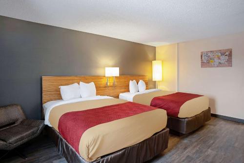 Imagen de la habitación del Hotel Econo Lodge, Clinton. Foto 6