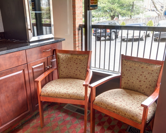 Imagen de los interiores del Hotel Econo Lodge, College Park. Foto 15